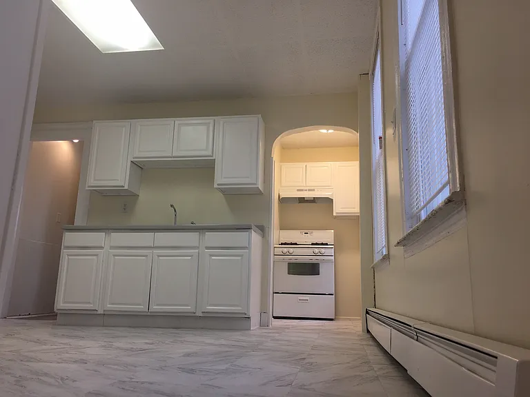 28 Cedar St #1 — Photo 20