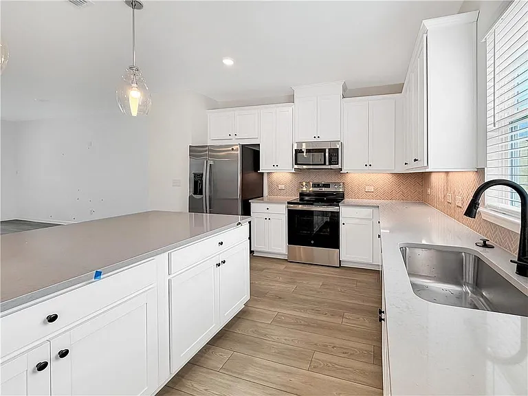 2712 Dreycott Ln — Photo 7