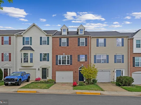 590 Tuliptree Sq NE, Leesburg, VA 20176