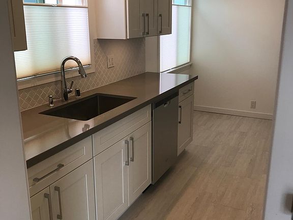 4th image of 164 Argonne Ave #2