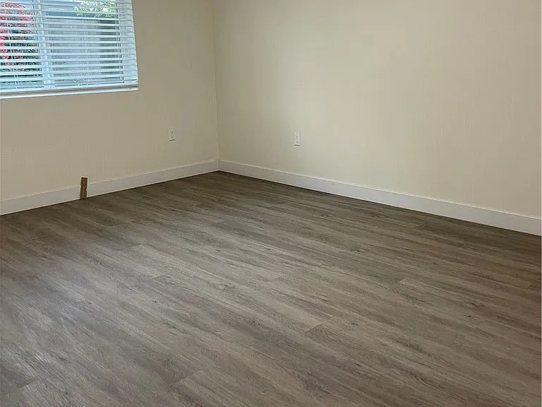 11903 Deana St — Photo 10