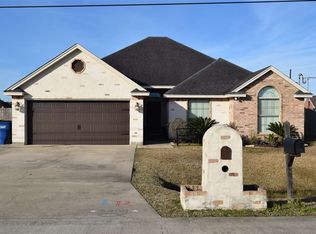 5400 Westmont Ln, Lumberton, TX 77657