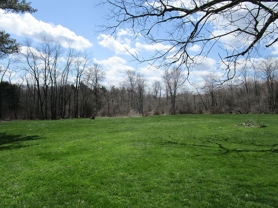2nd image of 798 Meadow Church Rd