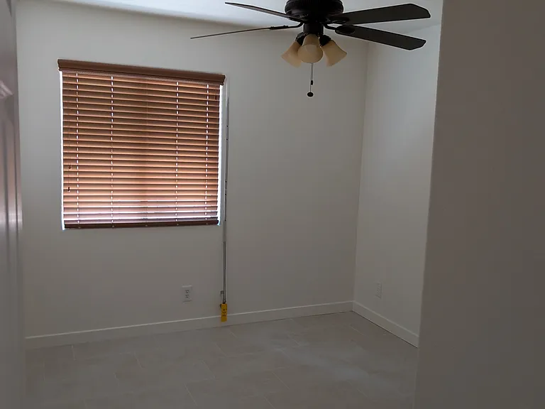 13648 Mesquite Ave — Photo 5