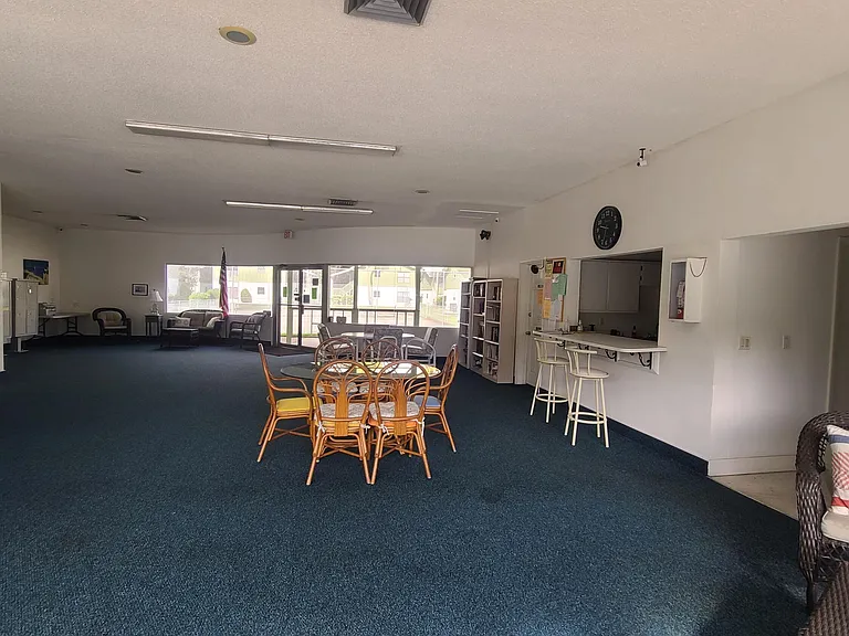 840 Center Ave #29 — Photo 25