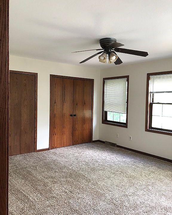 1st image of 5963 Springwood Dr