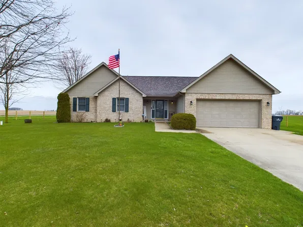 880 Bridle Ln, Oakville, IN 47367