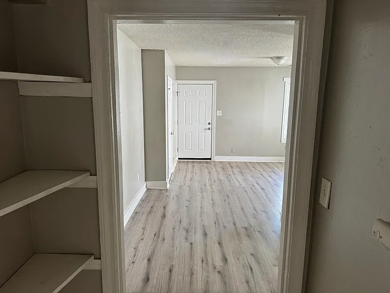 3757 Fairmont Ave — Photo 4