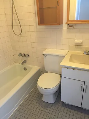 Rented by Alexander Bilu, LREB | media 19