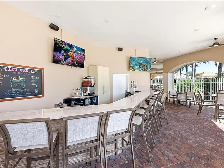 8543 Alessandria Ct — Photo 31