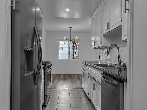 2nd image of 1946 Selby Ave #103