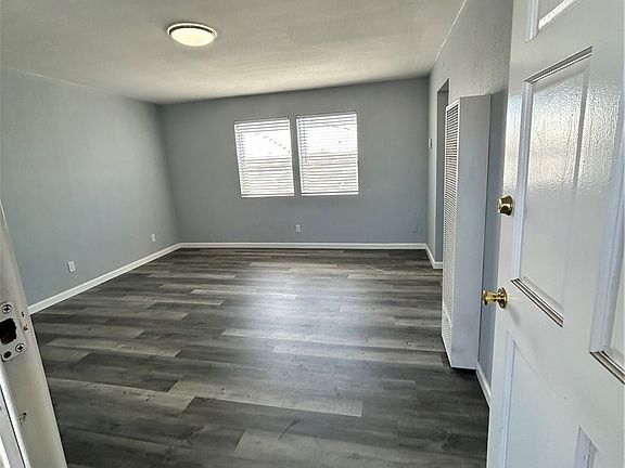 2nd image of 6517 1/2 Avalon Blvd #4