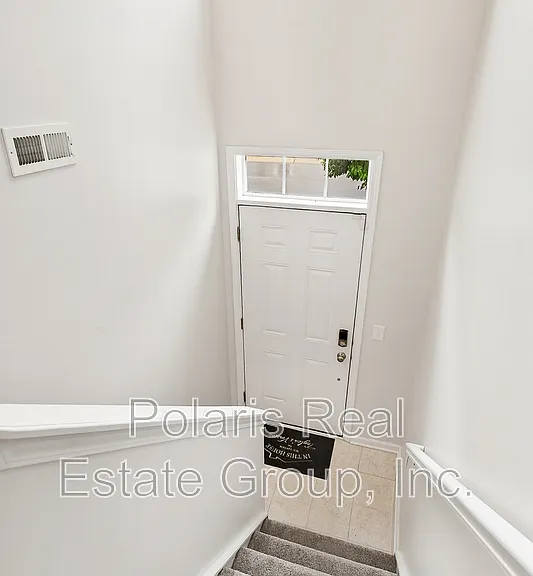 9439 Tanhurst Dr — Photo 2