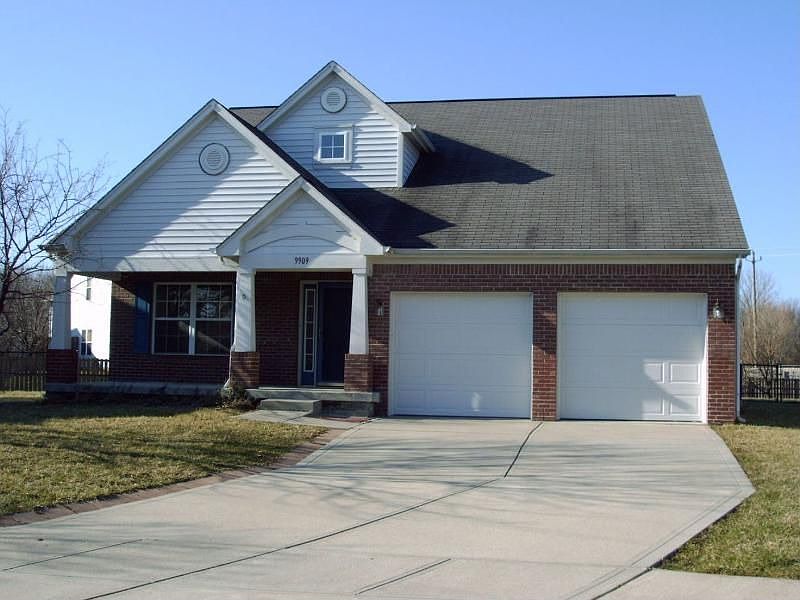 1st image of 9909 Alexia Dr
