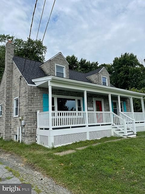 1st image of 605 Camilla St