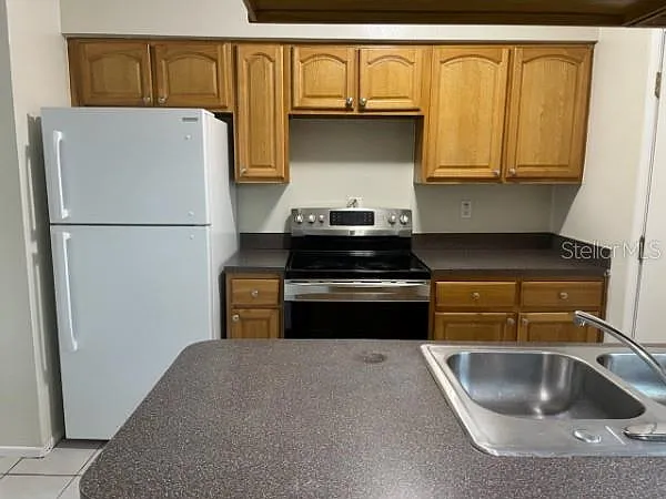 216 Bennett St — Photo 3