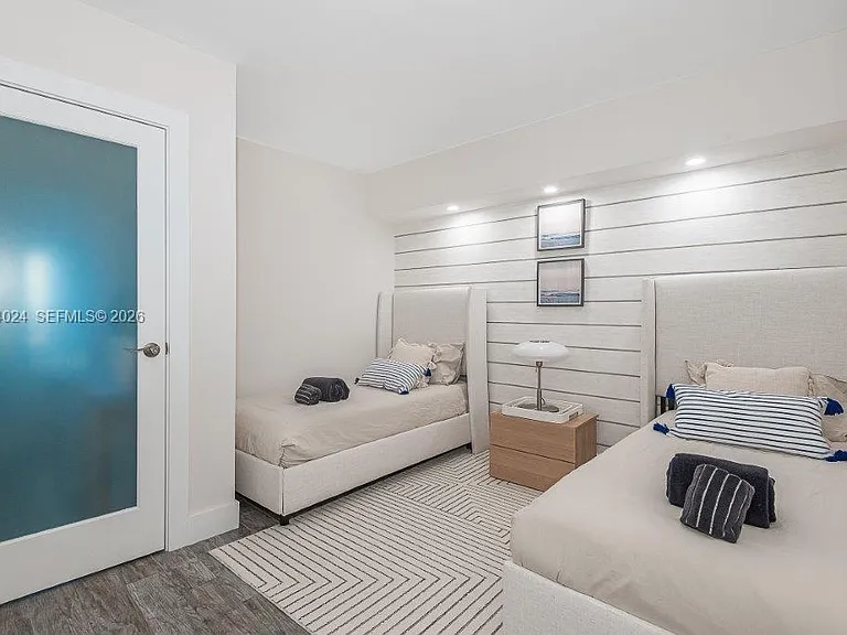 2301 Collins Ave #926 — Photo 28