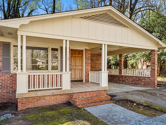 3rd image of 202 Brook St