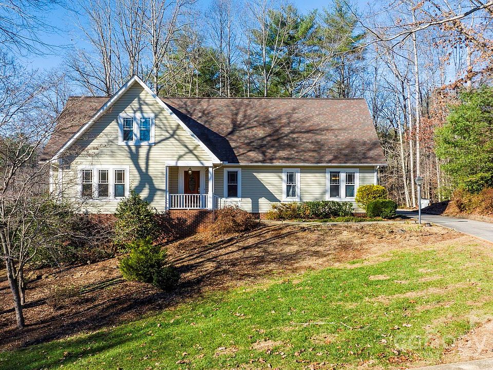 1st image of 1003 Charlesmont Ct NE