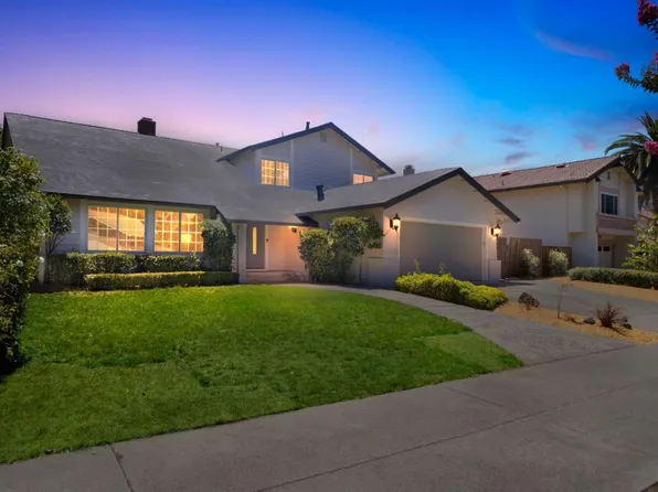 550 El Capitan Dr, Danville, CA 94526