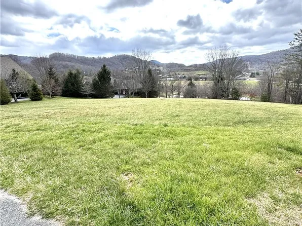 Lot 63 Meadow Knoll Court, Banner Elk, NC 28604