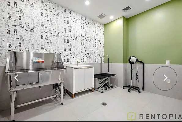 Rented by The KCI Group | media 10