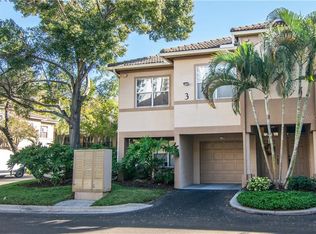 802 Normandy Trace Rd, Tampa, FL 33602