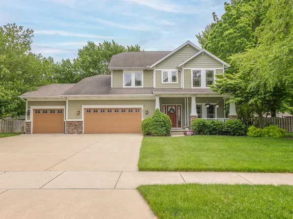 3743 Fox Xing, Saint Joseph, MI 49085