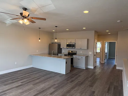 Floor plan 204
