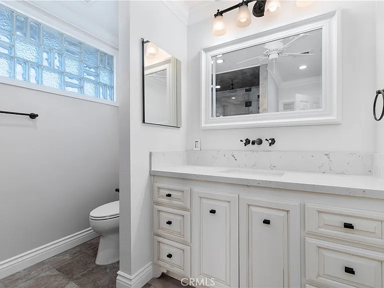 6595 Jaluit St — Photo 13