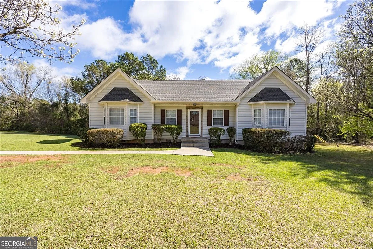 1251 Forsyth Landing Dr photo 1