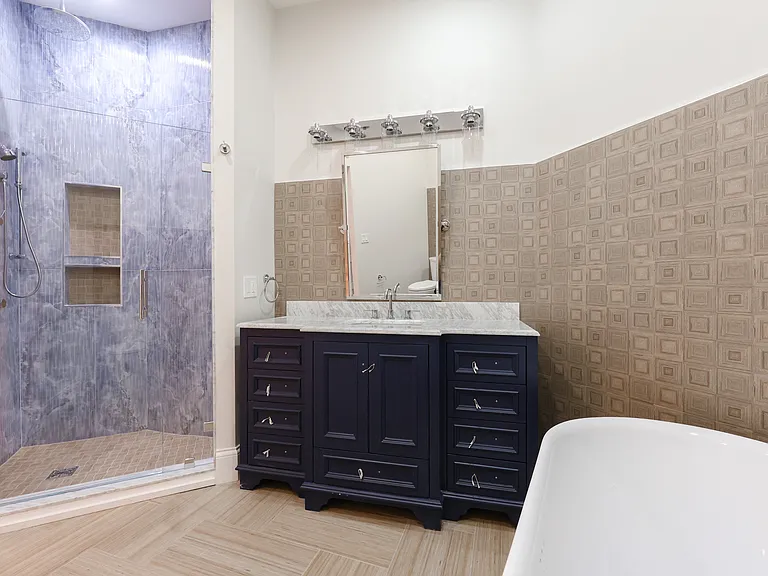 515 Center St #2 — Photo 23