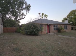 6000 Maple Springs Dr, Arlington, TX 76001