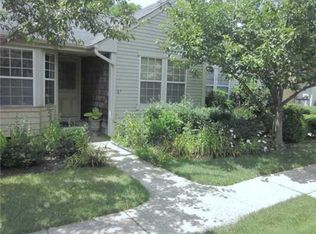 8C John Adams Ct, Monroe, NJ 08831