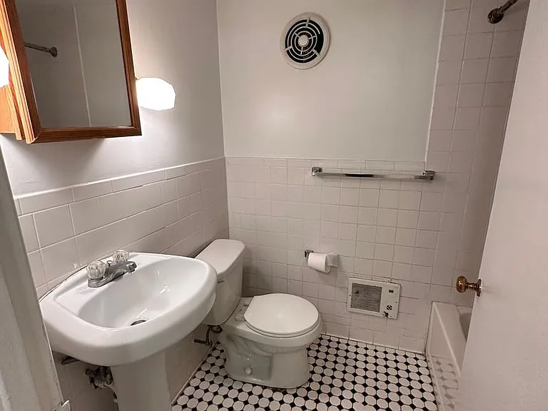5424 Fifth Ave — Photo 23