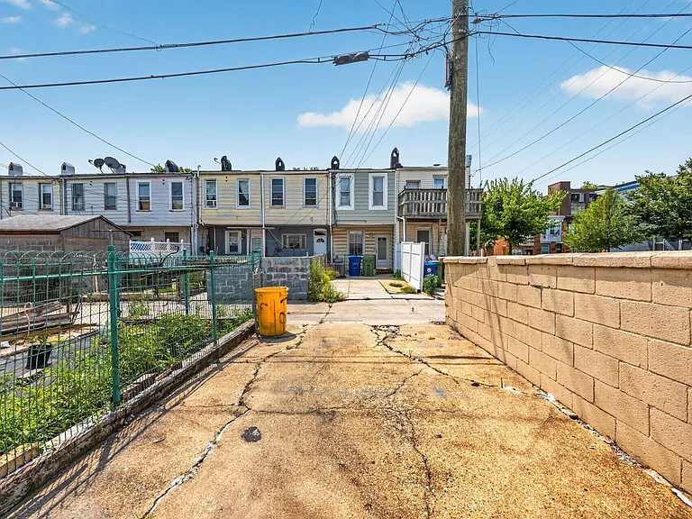 602 S Macon St — Photo 23
