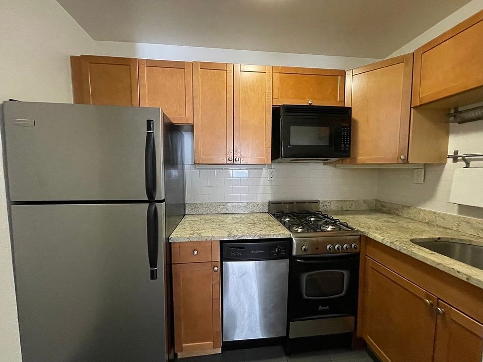 1st image of 236 W 52nd St #4C