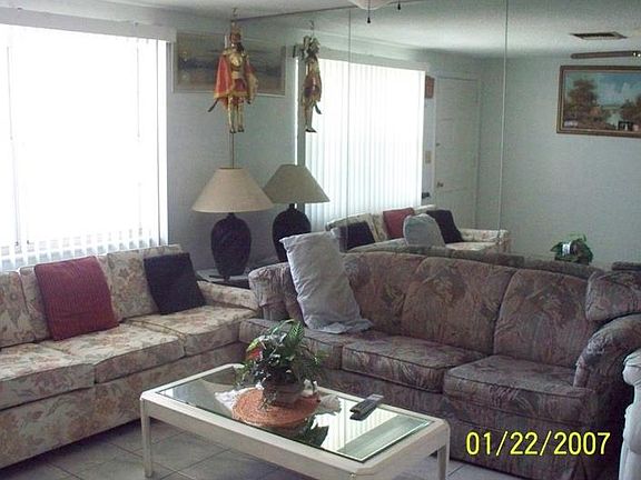 2nd image of 1153 Yale Dr