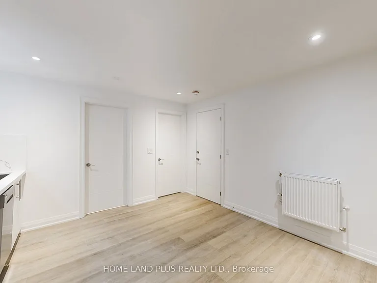 619 Merton St #A1 — Photo 14