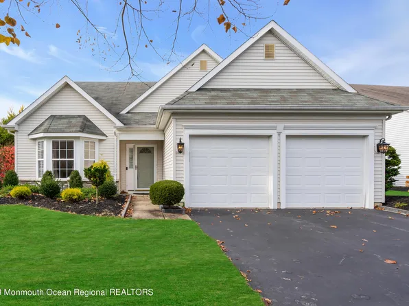 141 Skyline Drive, Lakewood, NJ 08701