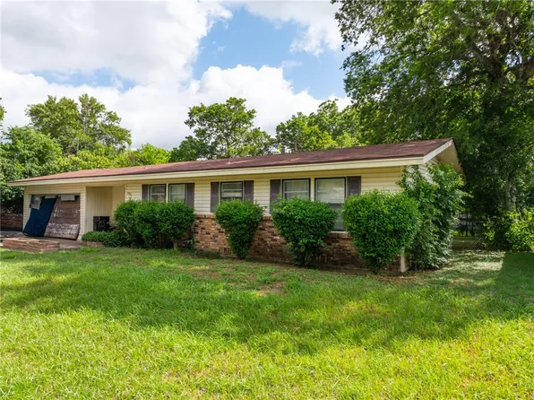 2712 S 27th St, Waco, TX 76706