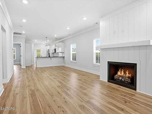 5th image of 853 Berry Basket Dr