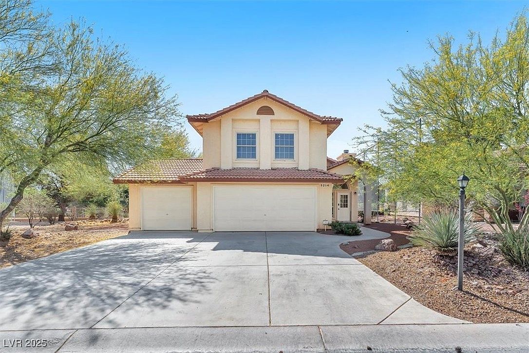 5216 Desert Star Dr