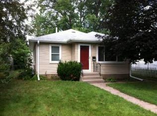 3745 Perry Ave N, Robbinsdale, MN 55422