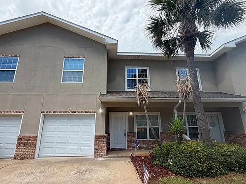 1529 Bentley Cir Photo 1