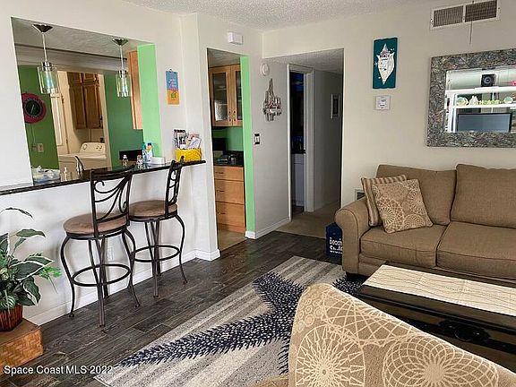 5th image of 4570 Ocean Beach Blvd APT 25
