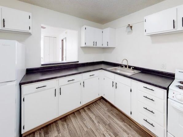 Riverview Apartments, 111 Shawnee St, Leavenworth, KS 66048