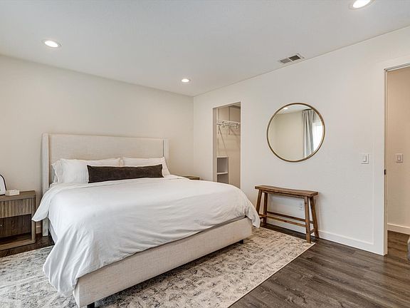 4th image of 2376 Donna Maria Way