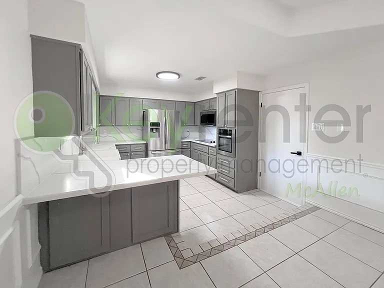 2812 Carnation Ave — Photo 12