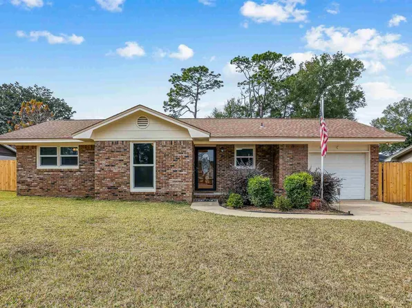 5645 Adelyn Rd, Pensacola, FL 32504